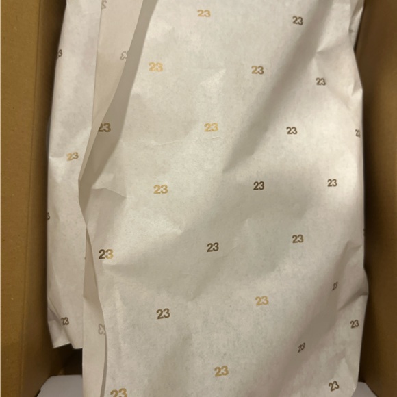 W’s Never worn, NIB, 8.5 Jordan Retro Low 11 White / Pure Violet